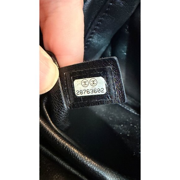 CHANEL BLACK QUILTED BOWLING CHAIN BAG - Picture 15 of 16